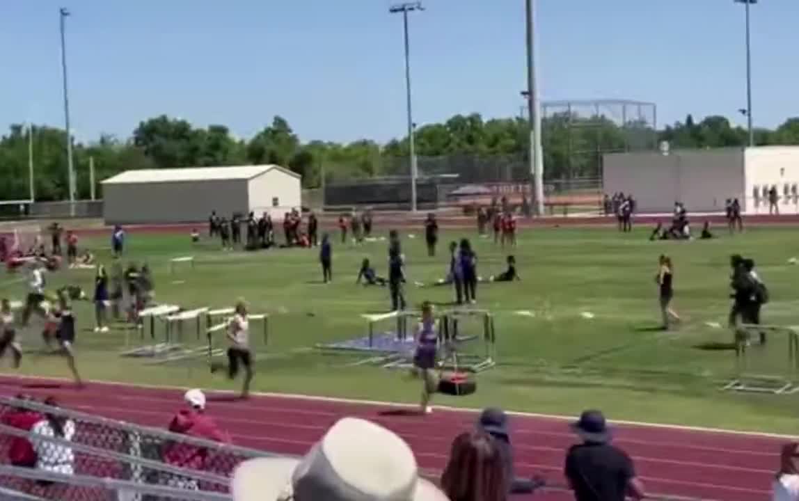 Florida high school runner gets sucker punched during race