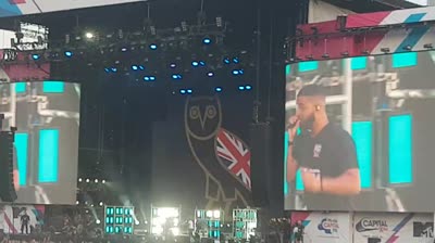 Drake’s surprise appearance at Wireless Festival