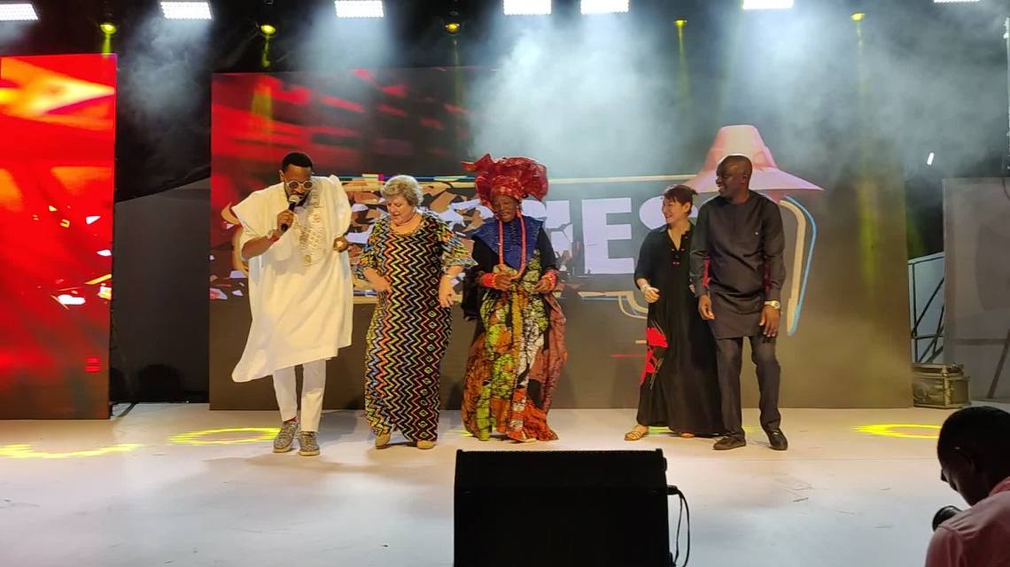 Dbanj entertaining the US Ambassador, Nike Okundaye, Diana Chen of GAC motors and Ayo Aimashaun on the dancefloor - Eyes of a Lagos Boy