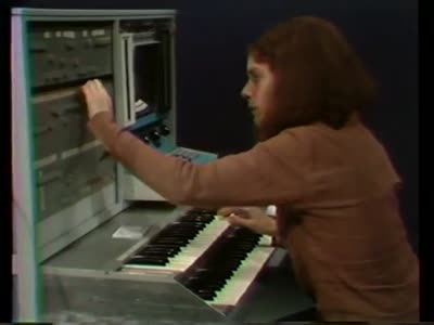 Watch Spiegel playing the Alles synth circa 1977: