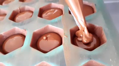 Ganache praliné dans les chocolats