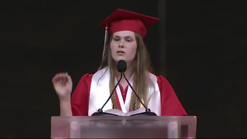 Lake Highlands valedictorian condemns abortion law